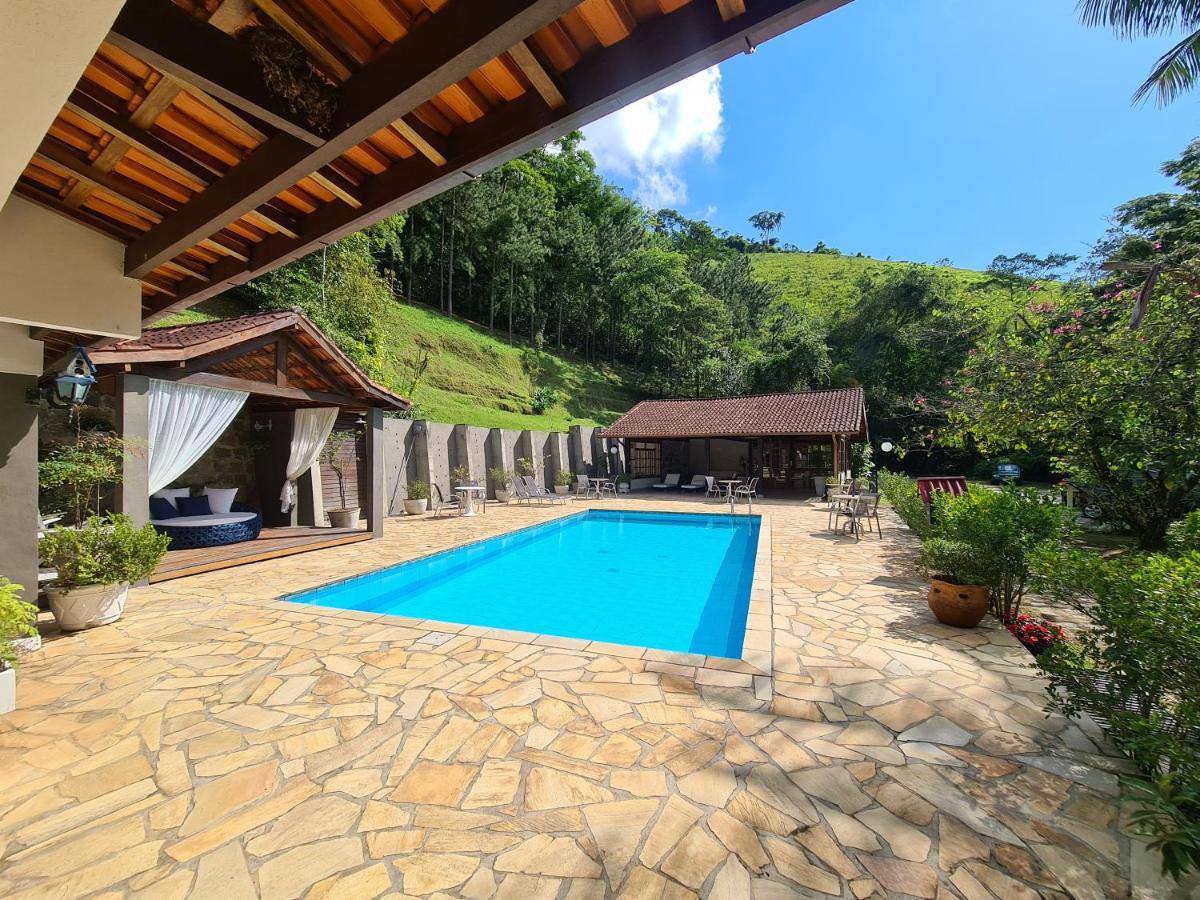 Serra Da India * Penedo (Rio de Janeiro)